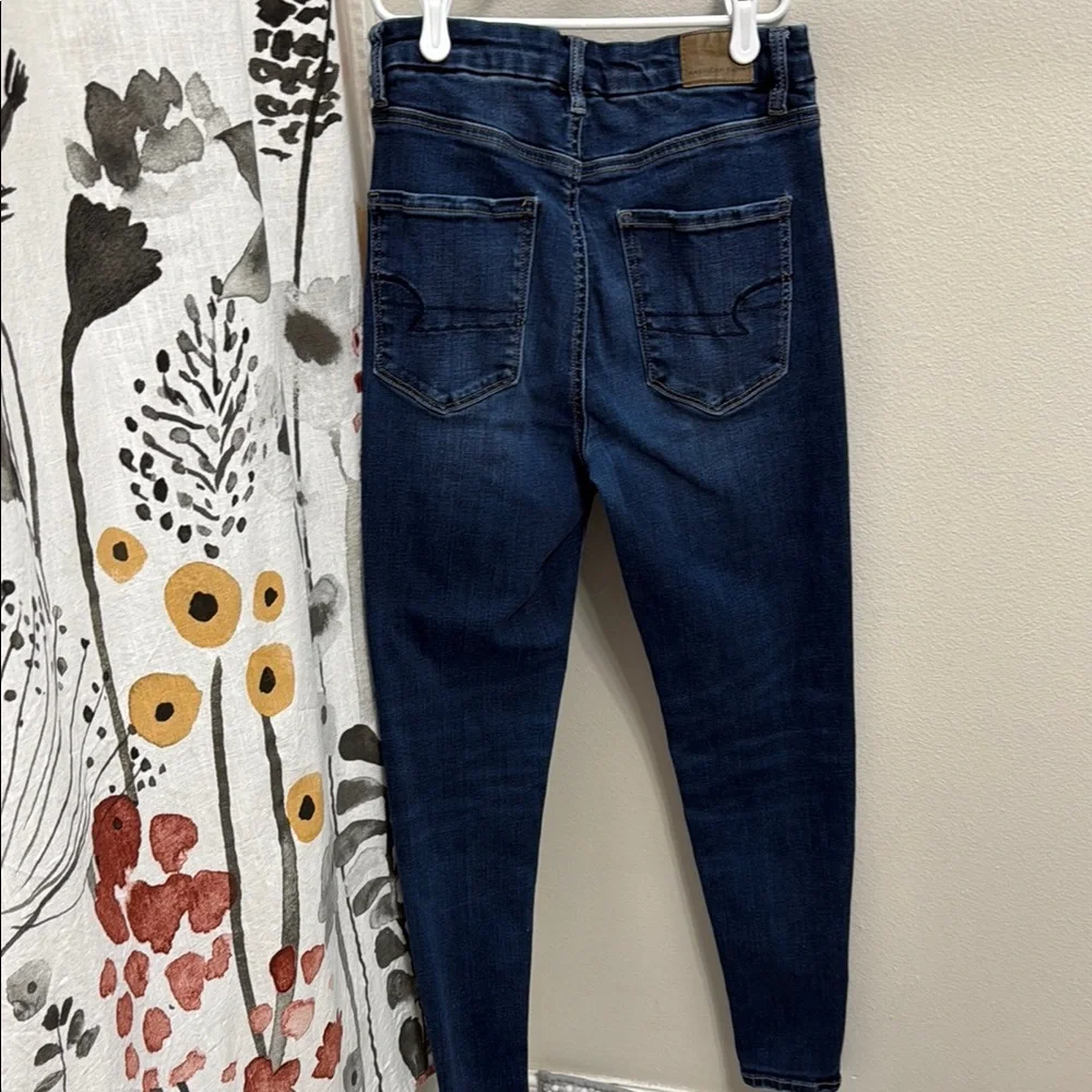 Women’s American Eagle Outfitters Curvy Hi-Rise jegging jeans. Size 4 short. - Picture 5 of 12